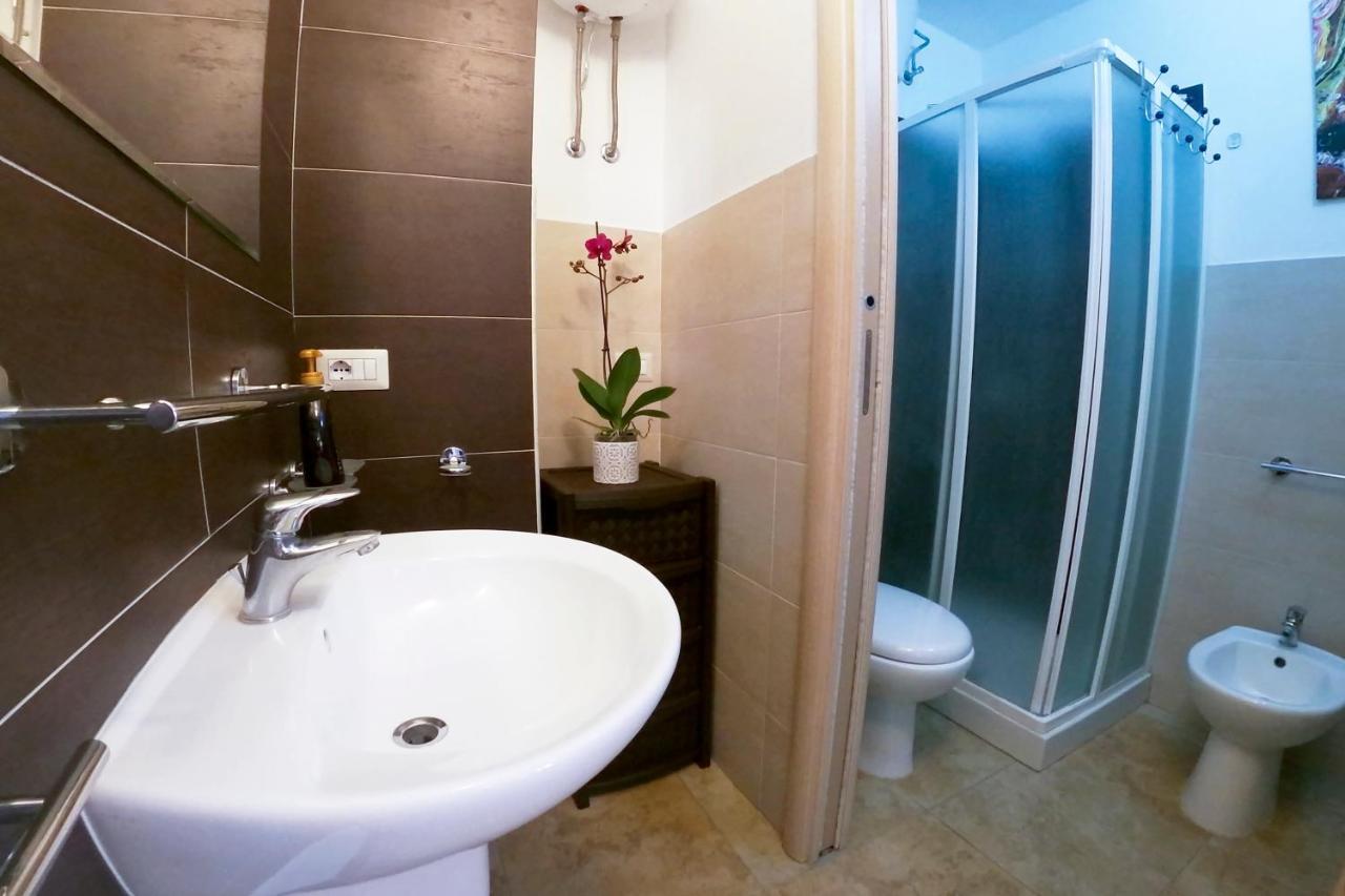 West Sardinia Apartments Cabras Exterior photo