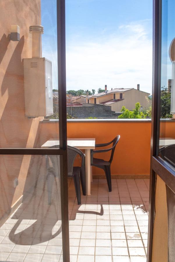 West Sardinia Apartments Cabras Exterior photo